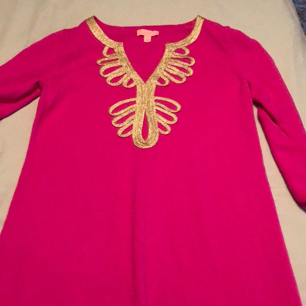 Lightweight sweater dress.